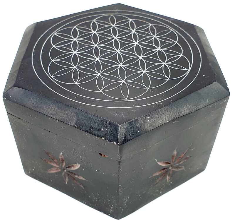 Caja Hexagonal de Saponita negra con Flor de la Vida