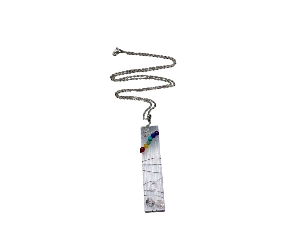 Colgante de selenita con Chakras